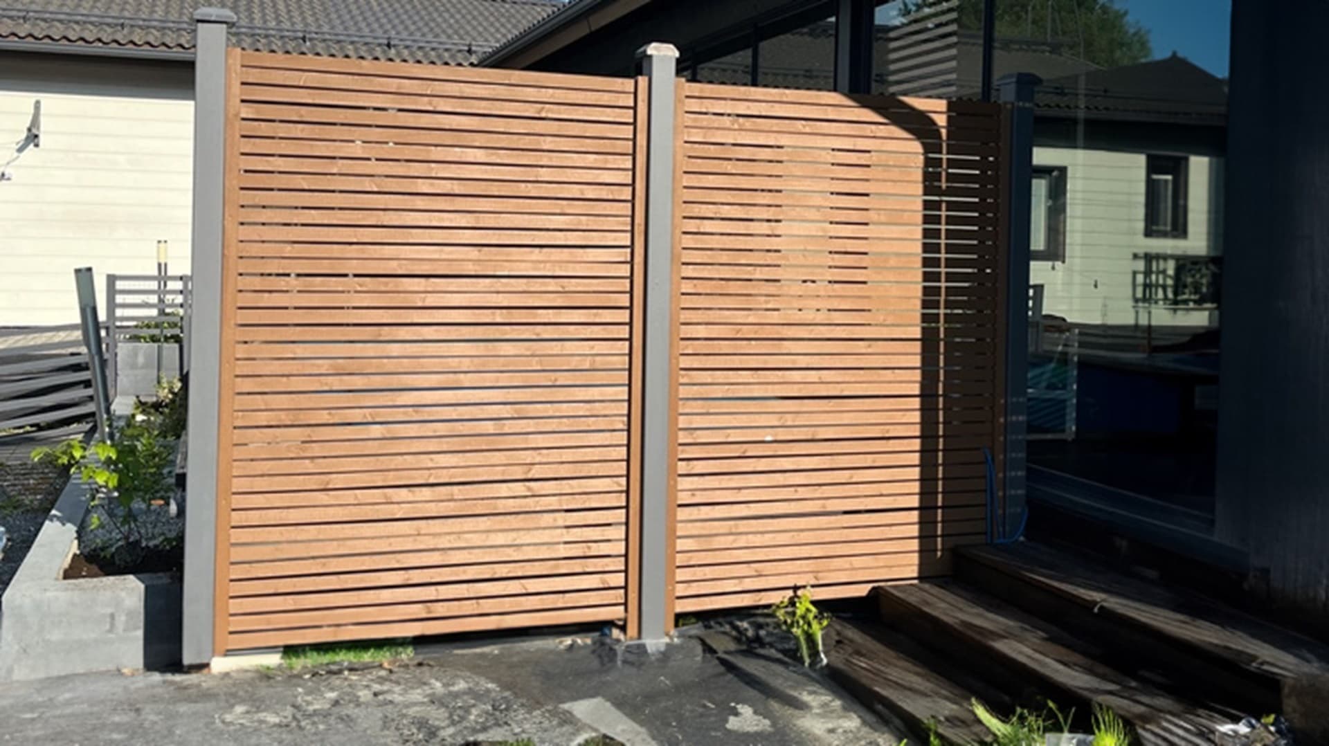 Voiko tuijan laittaa lavakaulukseen? Asiantuntija vastaa