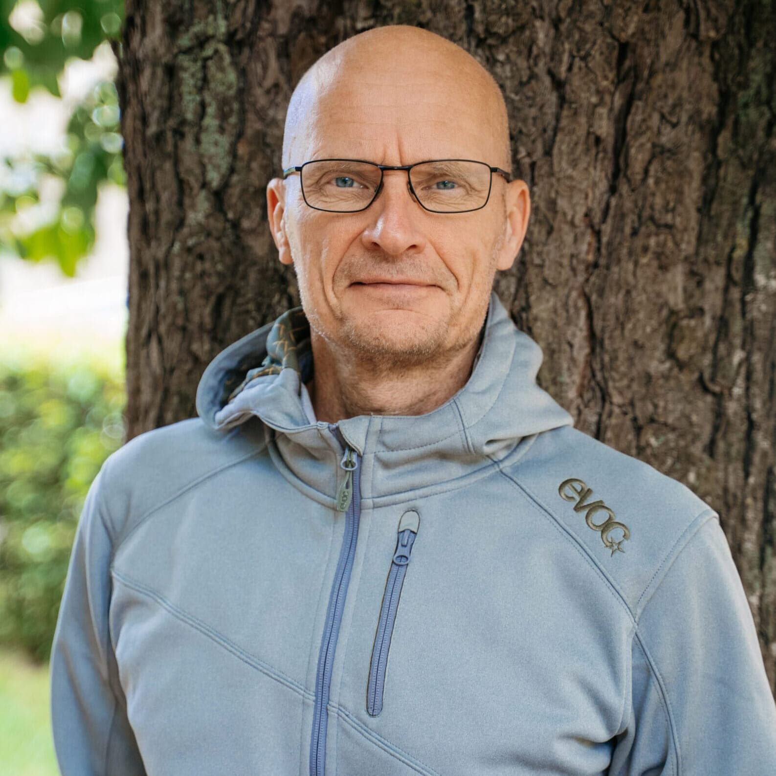 <p data-block-key="t64lw"><i>Hannu Laakso on voittanut noin 130 kansainvälistä valokuvapalkintoa, ja lähes 600 hänen eri valokuvaansa on hyväksytty kansainvälisiin kilpailunäyttelyihin yhdeksässäkymmenessä eri maassa. </i></p>
