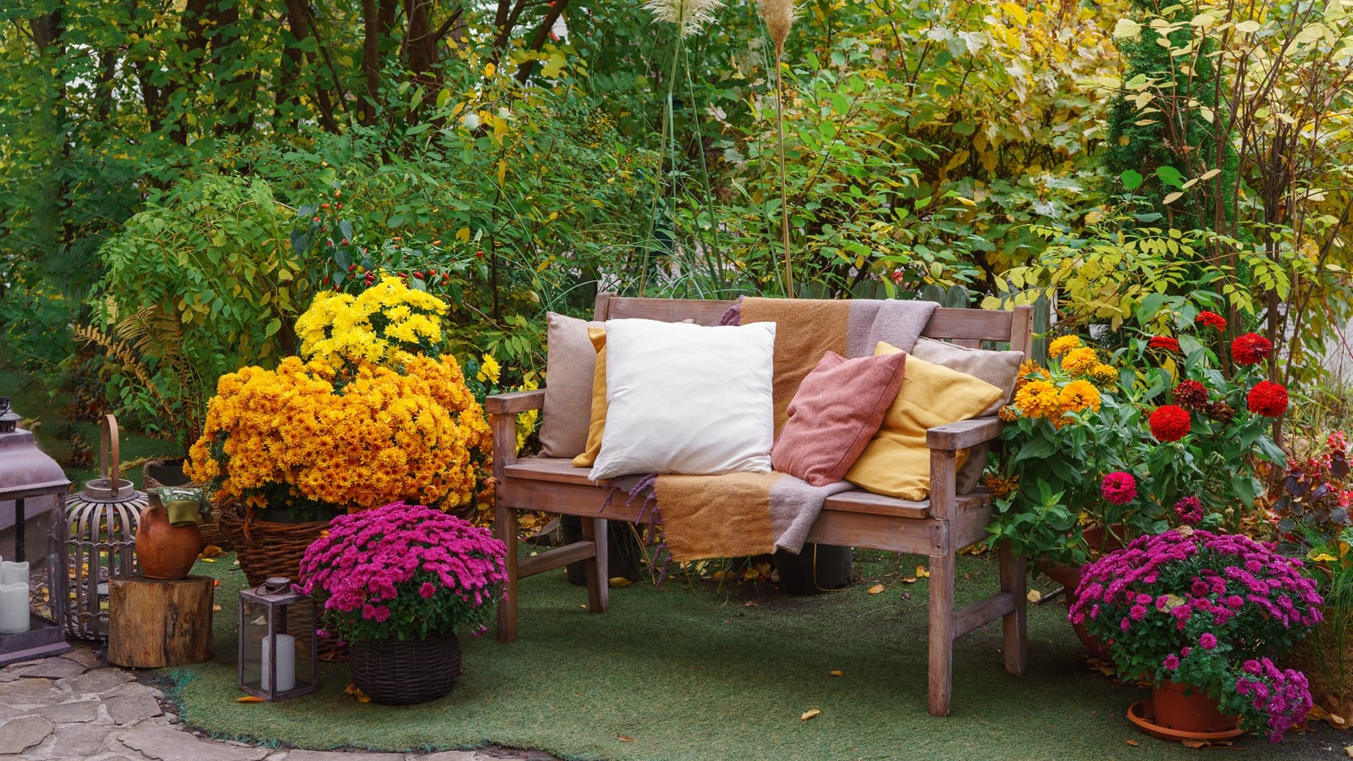 Pieni piha – fiksut ideat ja ratkaisut, joilla saat tilan tuntumaan suuremmalta